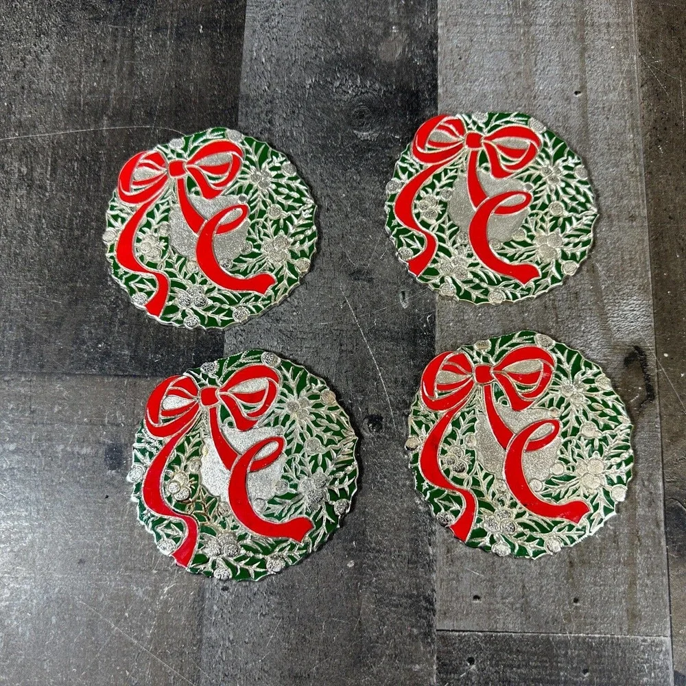 4 Vtg Heavy‎ Xmas Wreath Coasters Silver Red Green Japan Felt Back Tarnish Free